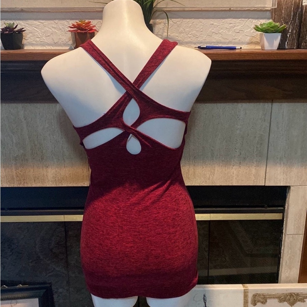 Beyond Yoga SPACEDYE keyhole tank